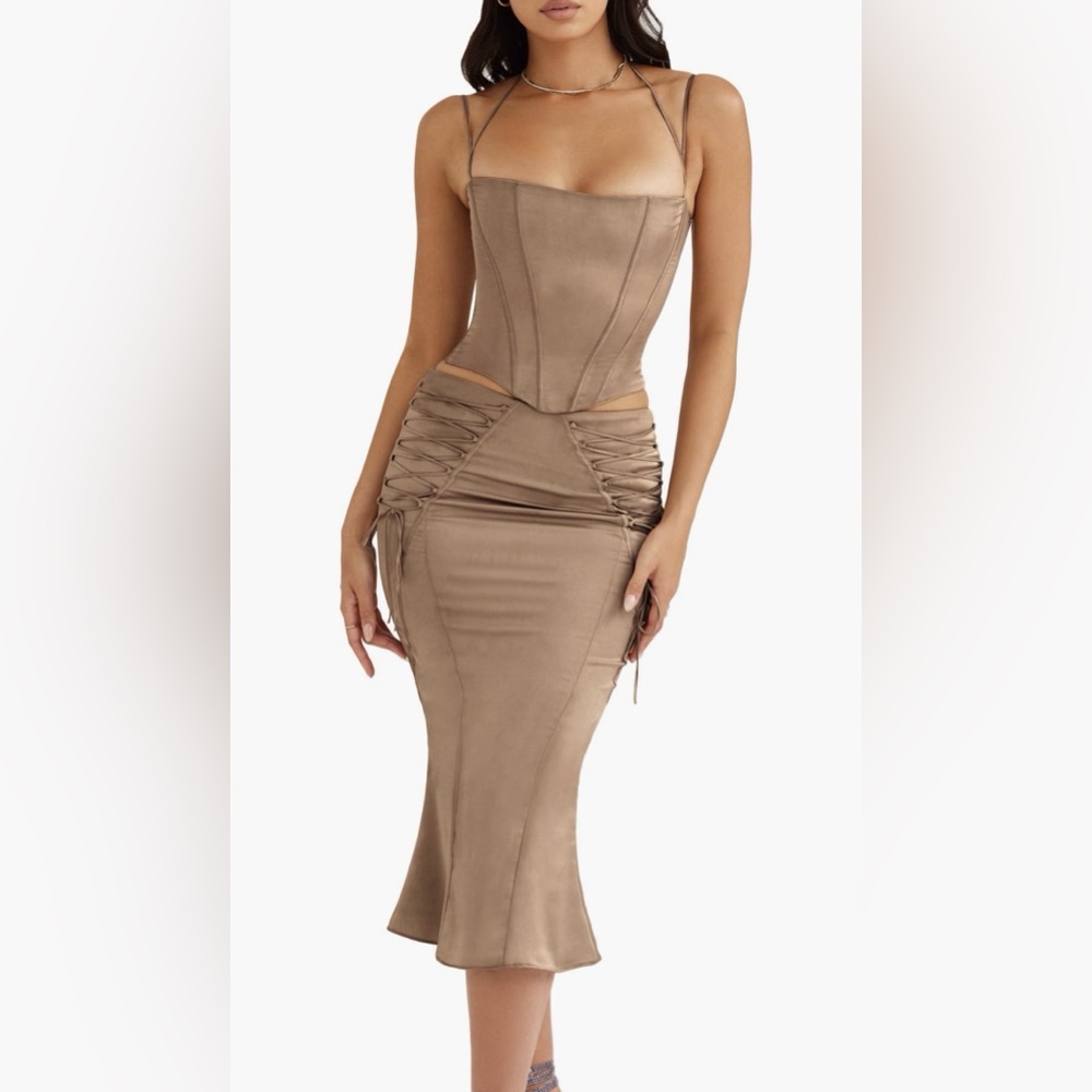 NWT House of CB Beige Sidonie Lace-Up Satin Trumpet Midi Skirt